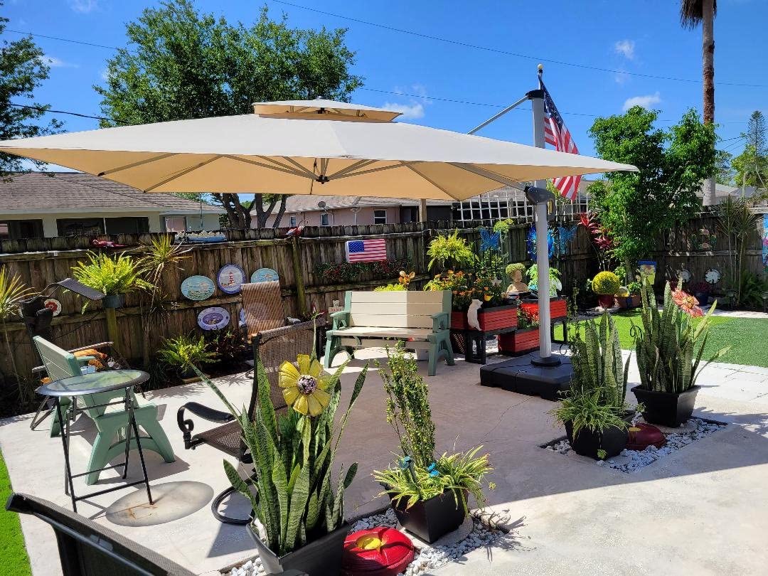 Celebrate Memorial Day in Style: The Ultimate Outdoor Upgrade with Patioslife's Cantilever Umbrella