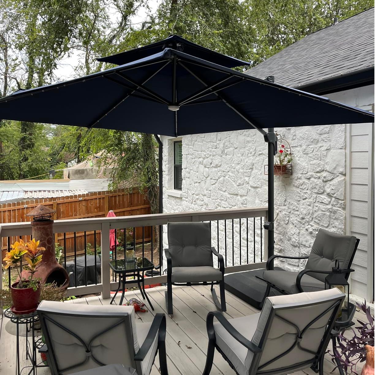 How to Choose the Perfect Cantilever Umbrella for Your Outdoor Space